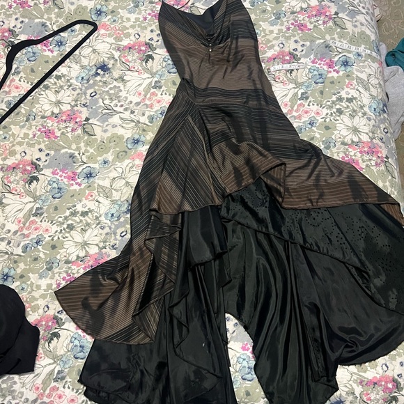 “In love” Paris high low formal dress - Picture 3 of 10